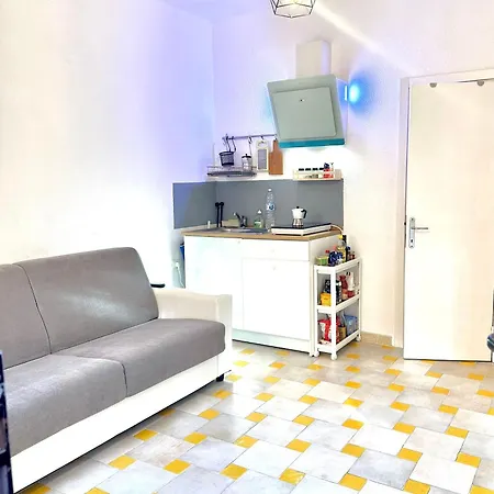 In The Gulf Of Appartement